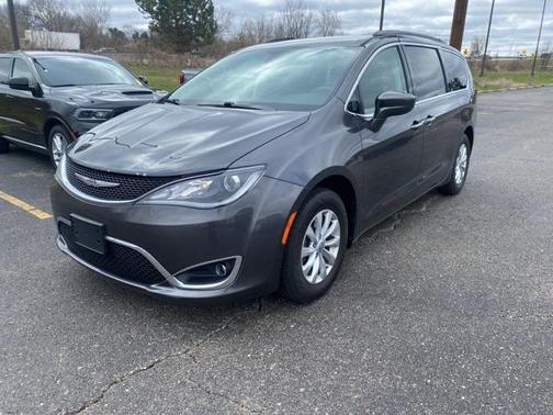2018 Chrysler Pacifica Touring Plus