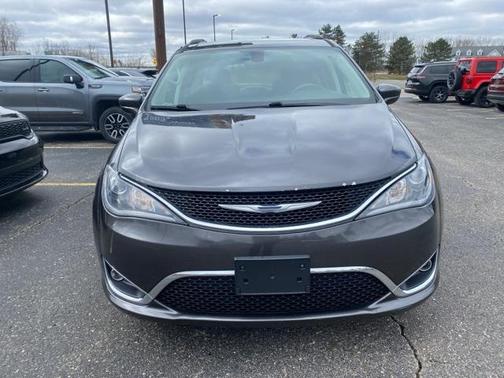 2018 Chrysler Pacifica Touring Plus