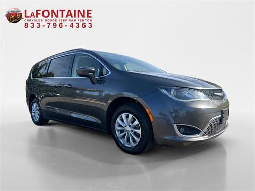 2018 Chrysler Pacifica Touring Plus