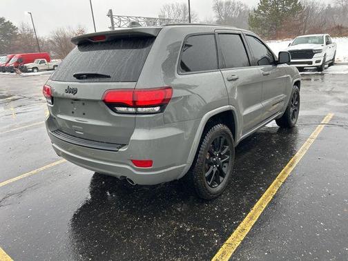 2020 Jeep Grand Cherokee Altitude
