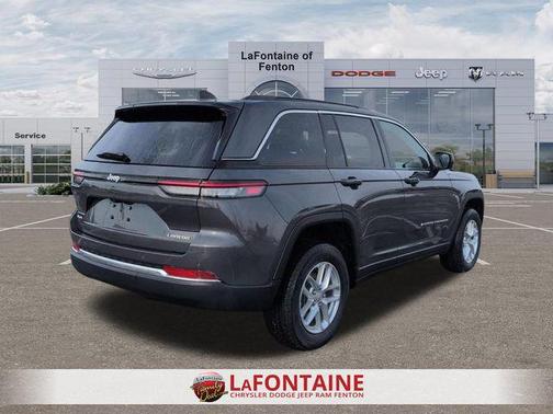 Gray Metallic 2026 Jeep Grand Cherokee Altitude