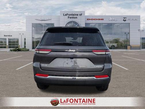 Gray Metallic 2026 Jeep Grand Cherokee Altitude