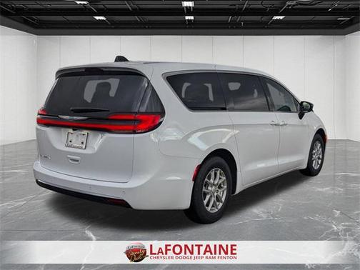 2026 Chrysler Pacifica L