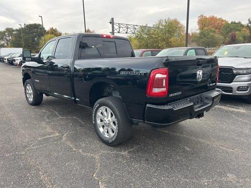 2024 RAM 2500 Laramie Crew Cab 4x4 6'4' Box