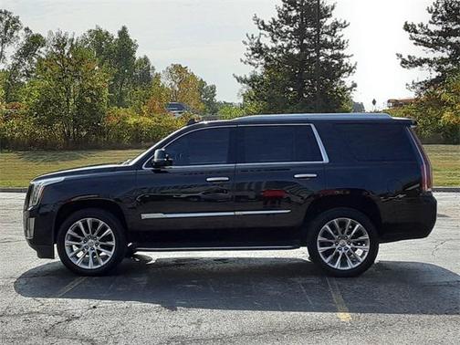2019 Cadillac Escalade Luxury