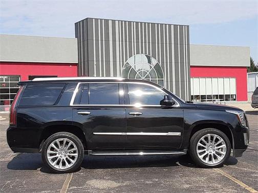 2019 Cadillac Escalade Luxury