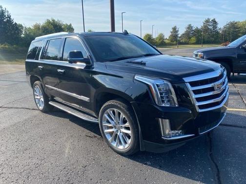 2019 Cadillac Escalade Luxury