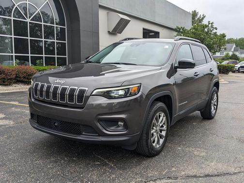 Granite Crystal Metallic Clearcoat 2022 Jeep Cherokee Latitude Lux