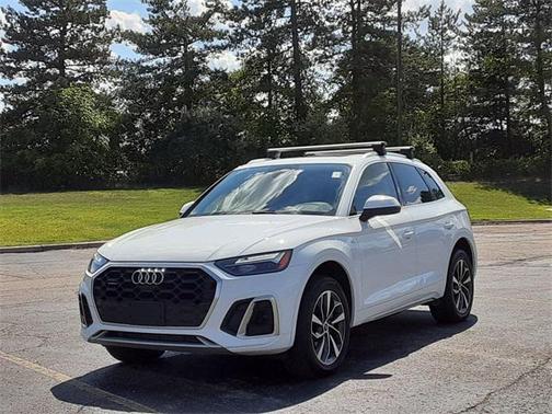 2023 Audi Q5 45 S line Premium Plus