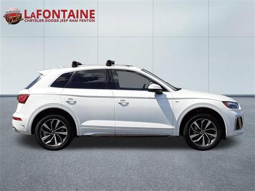 2023 Audi Q5 45 S line Premium Plus