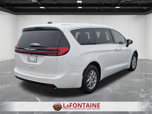 2026 Chrysler Pacifica L