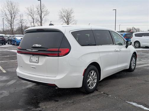 2026 Chrysler Pacifica L