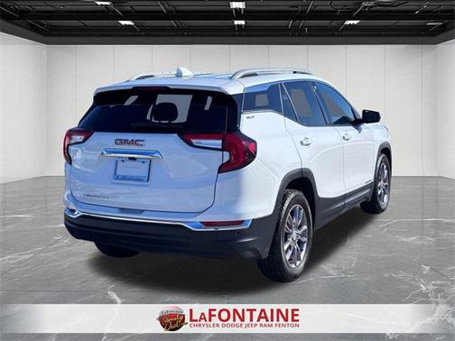 2022 GMC Terrain SLT