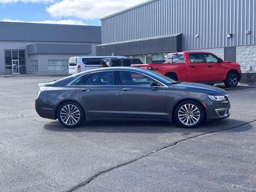2017 Lincoln MKZ Base