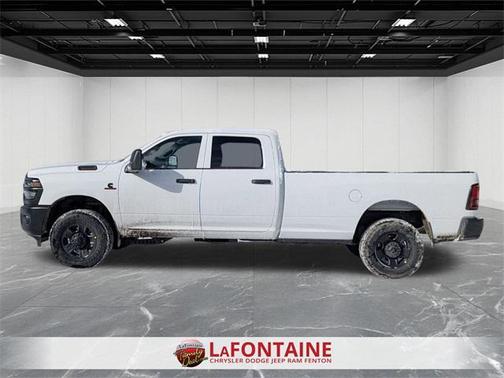 2026 RAM 3500 Tradesman Crew Cab 4x4 8' Box