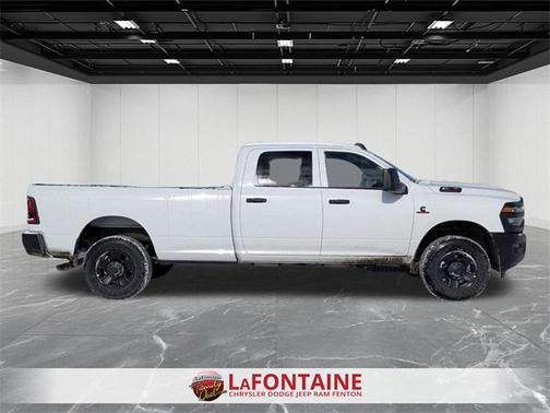 2026 RAM 3500 Tradesman Crew Cab 4x4 8' Box