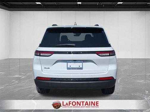 2025 Jeep Grand Cherokee Altitude