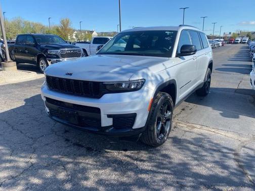 2023 Jeep Grand Cherokee L Altitude