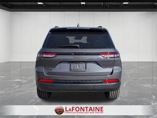 2025 Jeep Grand Cherokee Altitude