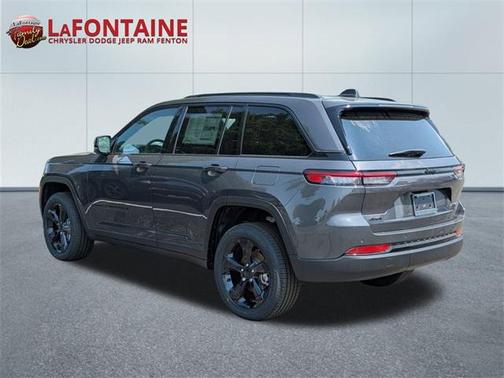 2025 Jeep Grand Cherokee Altitude