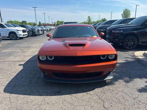 Sinamon Stick 2021 Dodge Challenger R/T
