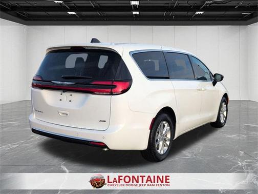 2026 Chrysler Pacifica L