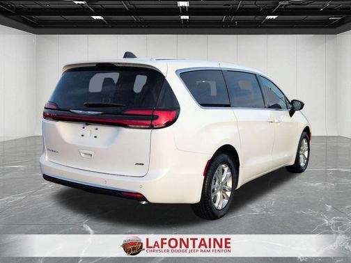2026 Chrysler Pacifica L