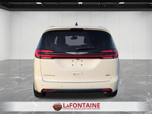 2026 Chrysler Pacifica L