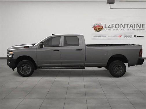 2025 RAM 2500 Tradesman Crew Cab 4x4 8' Box
