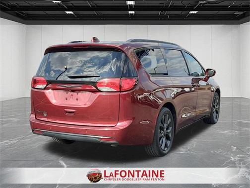 2020 Chrysler Pacifica Touring-L Plus