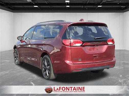 2020 Chrysler Pacifica Touring-L Plus
