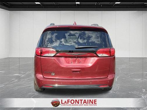 2020 Chrysler Pacifica Touring-L Plus