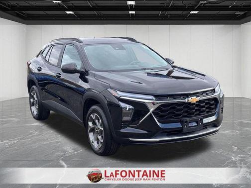 Black Metallic 2025 Chevrolet Trax LT
