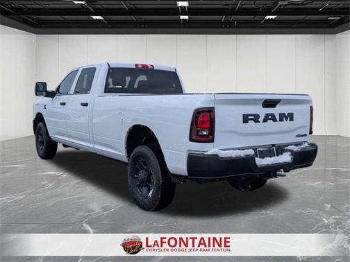 2026 RAM 3500 Tradesman Crew Cab 4x4 8' Box