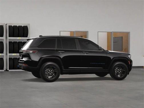 2025 Jeep Grand Cherokee 4xe Trailhawk