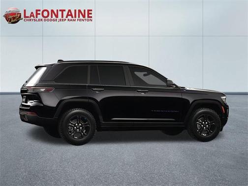 2025 Jeep Grand Cherokee 4xe Trailhawk