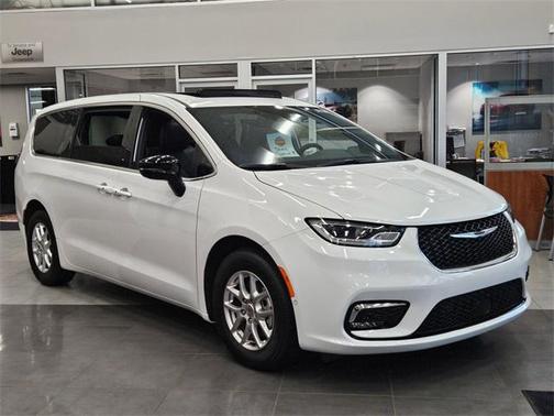 2025 Chrysler Pacifica L