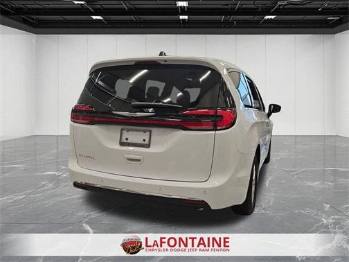 2025 Chrysler Pacifica L