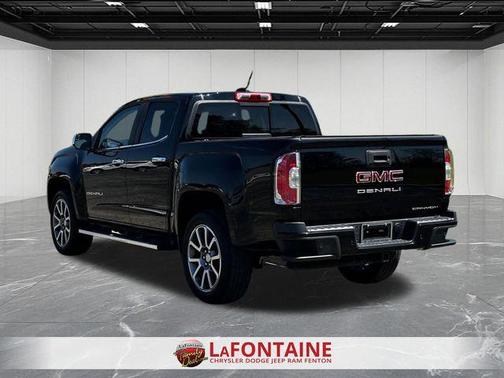 Onyx Black 2022 GMC Canyon Denali