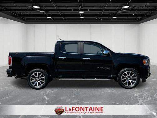 Onyx Black 2022 GMC Canyon Denali