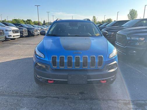 Hydro Blue Pearlcoat 2017 Jeep Cherokee Trailhawk