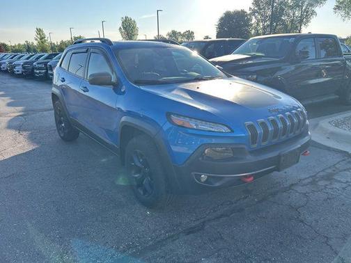 Hydro Blue Pearlcoat 2017 Jeep Cherokee Trailhawk