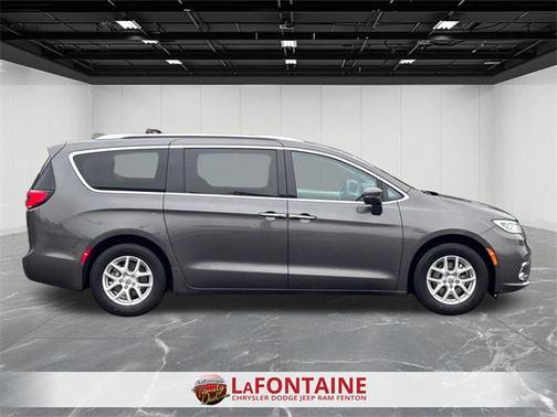 2021 Chrysler Pacifica Touring L