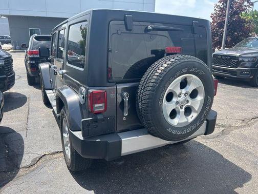 Granite Crystal Metallic Clearcoat 2014 Jeep Wrangler Unlimited Sahara