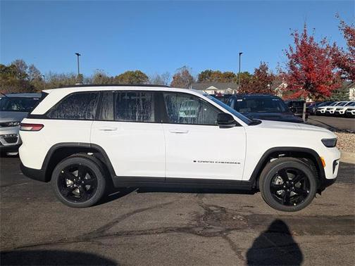 2025 Jeep Grand Cherokee Altitude