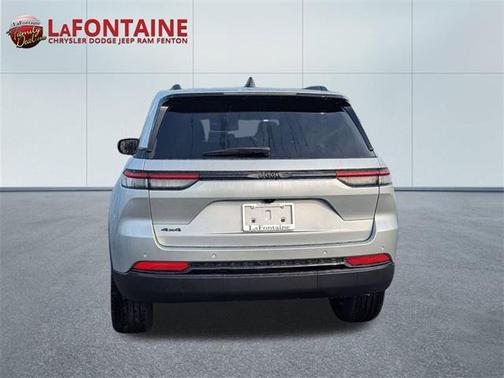 2025 Jeep Grand Cherokee Altitude
