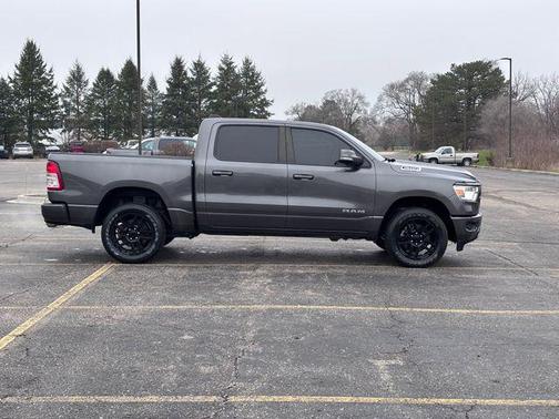 Granite Crystal Metallic Clearcoat 2022 RAM 1500 Big Horn/Lone Star