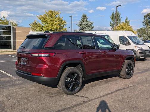 2025 Jeep Grand Cherokee Altitude