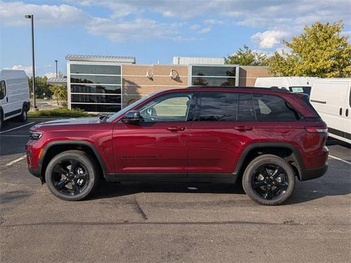 2025 Jeep Grand Cherokee Altitude
