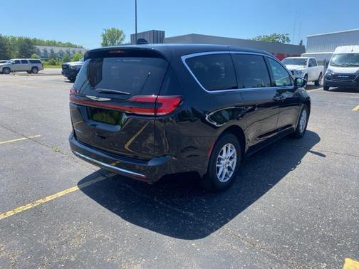 2025 Chrysler Pacifica L